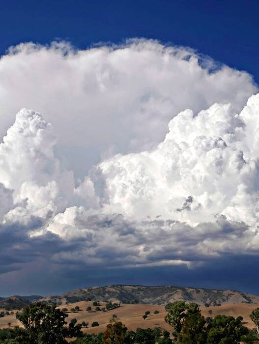 Cumolonimbus Datang ke Indonesia