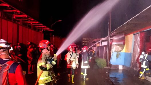 Diduga Korsleting Listrik, Bengkel Motor Terbakar