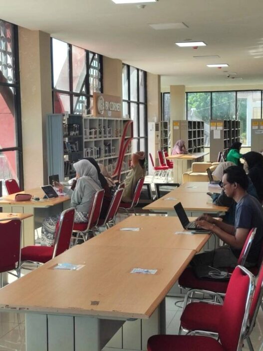 Dinarpus Ditantang Tingkatkan Kegemaran Membaca