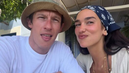 Dua Lipa dan Callum Turner
