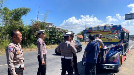 Enam Odong Odong Ditertibkan