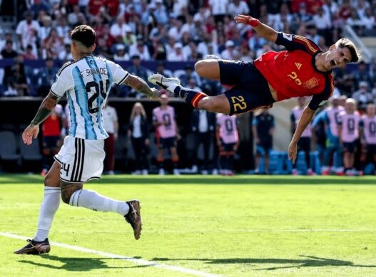 Fans Argentina Minta Final Diulang