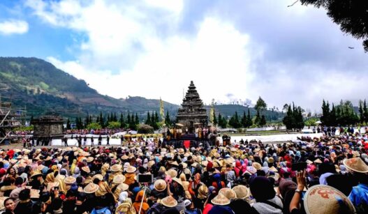Festival Tahunan di Dieng