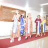 Finalis Miss Mundo Gunakan Busana Adat Nusantara