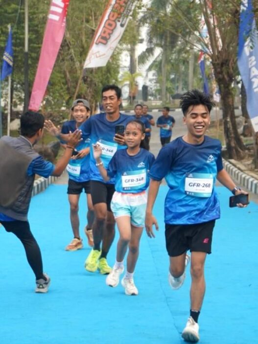 Geliatkan Sport Tourism, Bupati Lepas Ratusan Peserta Geo Fun Run 5K di Karangsambung