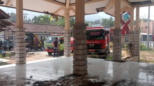 Gudang Eks Kantor Kecamatan Karangsambung Terbakar
