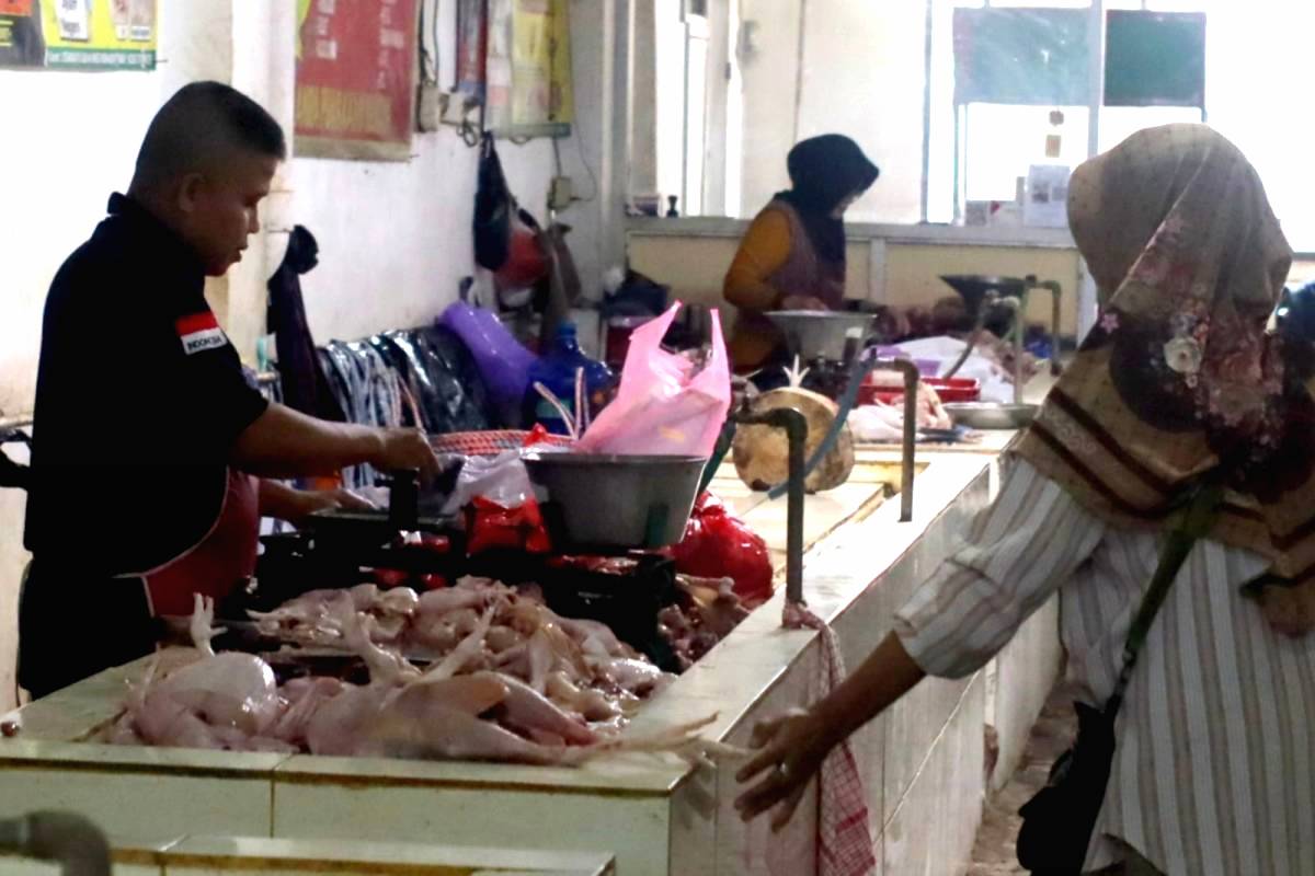Harga Cabai dan Ayam Merangkak Naik