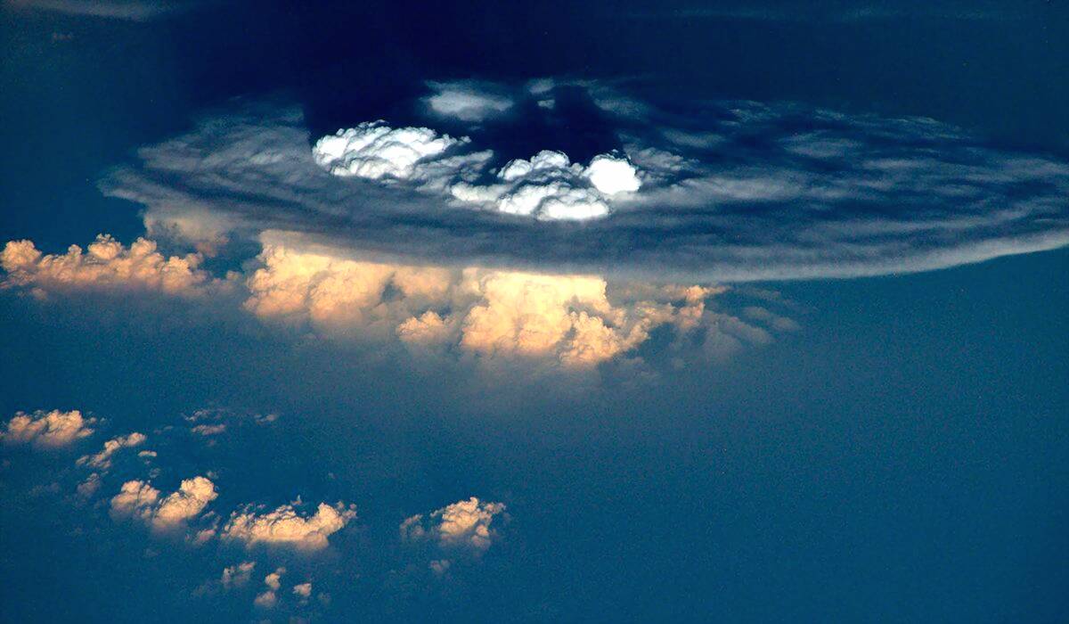 Imbasnya Awan Cumolonimbus