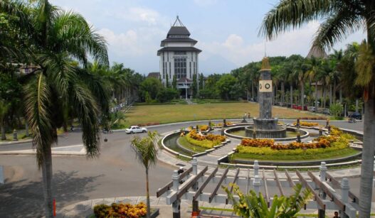 Intip Kisaran Gaji Lulusan UB