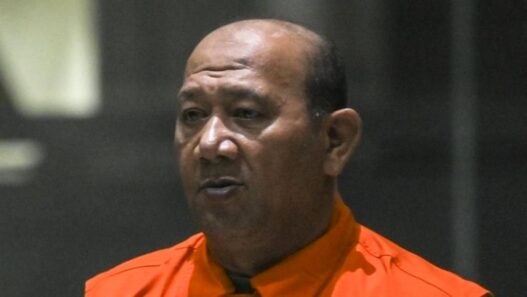 KPK Cek Keaslian 55 Kg Platinum Sitaan OTT