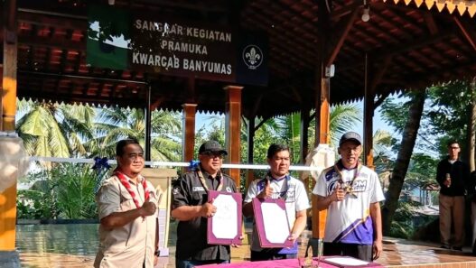 Kwarcab Resmikan Sanggar Pramuka Amikom Purwokerto