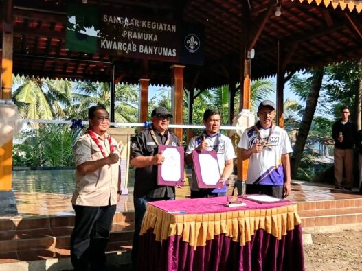 Kwarcab Resmikan Sanggar Pramuka Amikom Purwokerto
