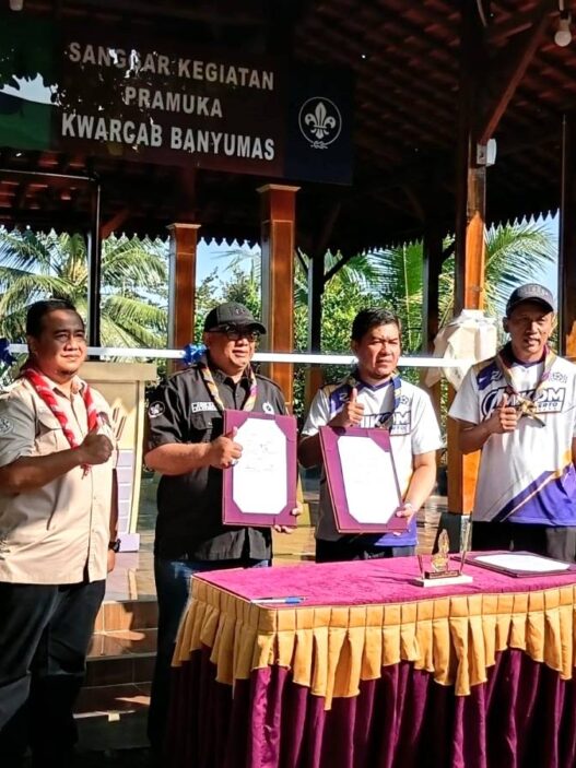 Kwarcab Resmikan Sanggar Pramuka Amikom Purwokerto