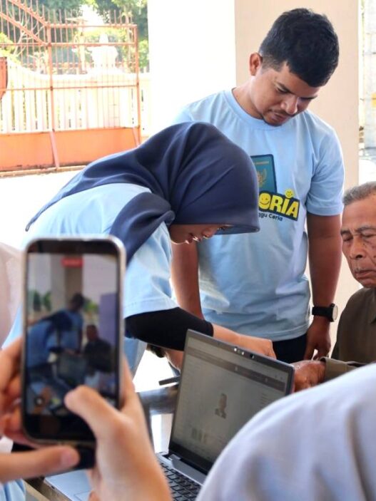 Layanan Elektrik Permudah Warga Urus Paspor