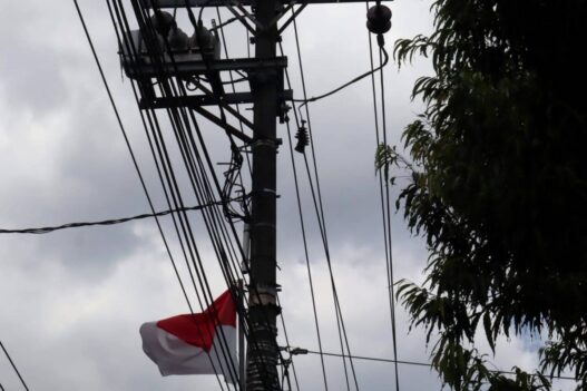 Ledakan Listrik Gegerkan Warga