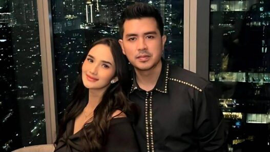 Makin Terbuka Hubungan Asmara
