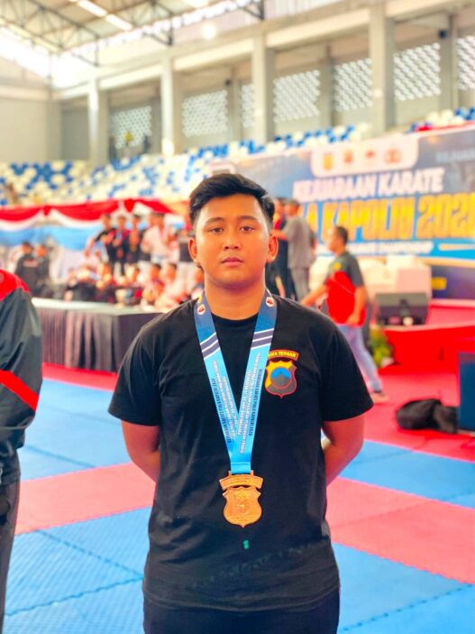 Masuk Dojo Sejak Kelas 1 SD