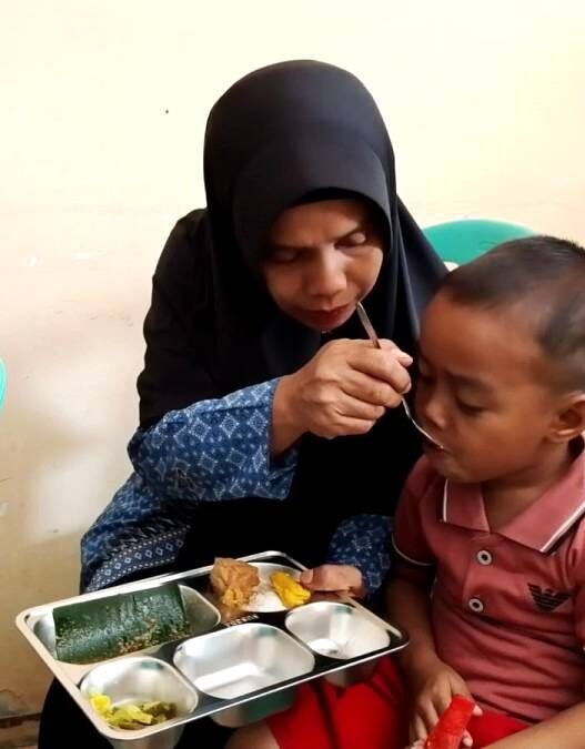 MBG Perdana Jangkau 256 Warga