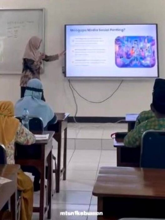 MTsN 1 Antisipasi Hoaks dan Cyberbullying