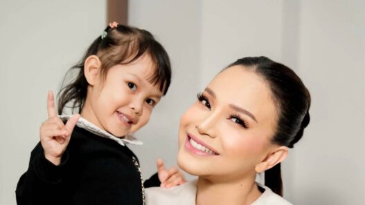 Mulai Kenalkan Putri Kedua ke Publik