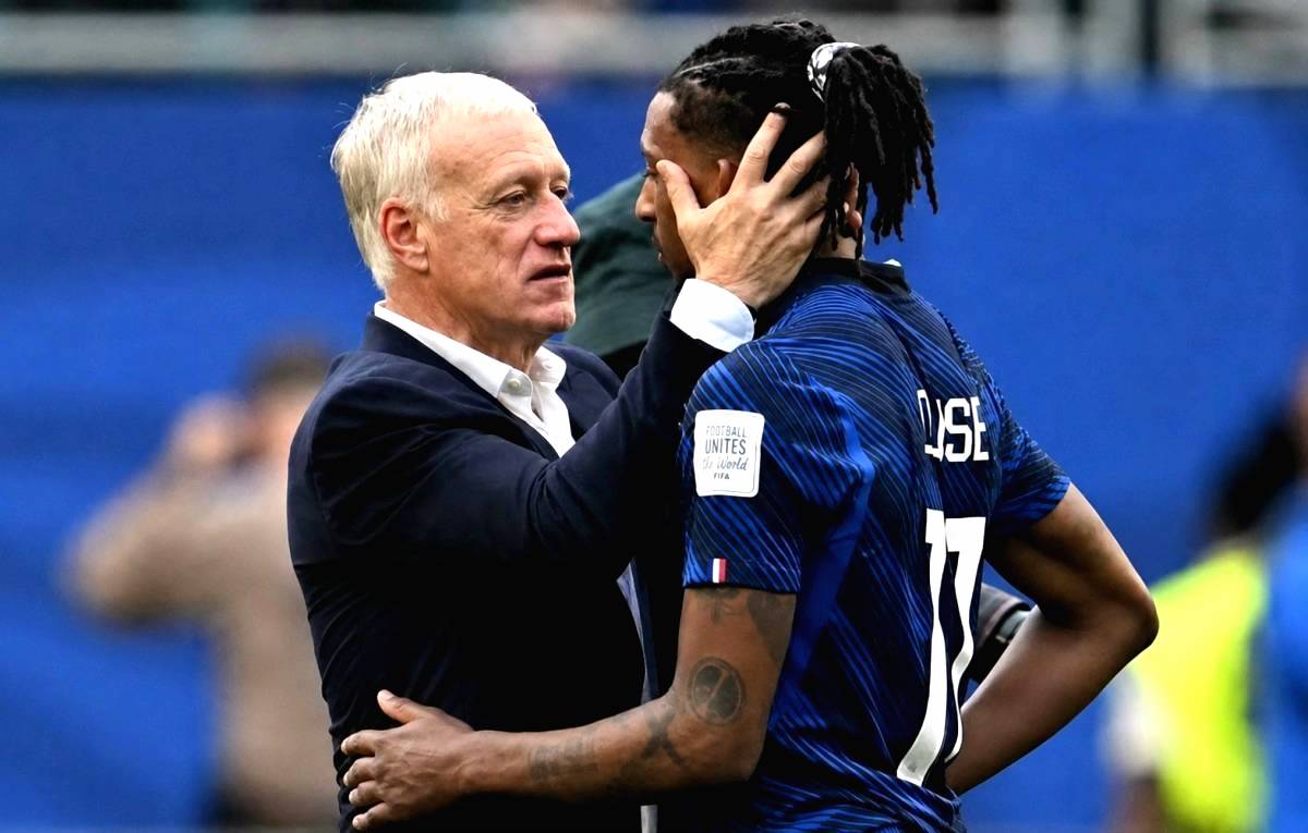 Olise Pecahkan Rekor Assist Pele