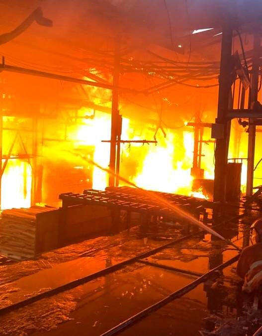 Pabrik Kayu Kalibagor Terbakar, Rugi Rp2,5 Miliar