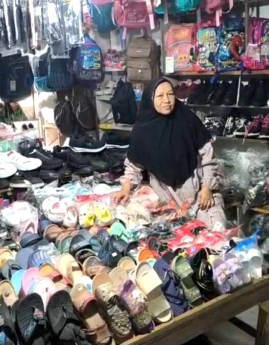 Pedagang Keluhkan Sepinya Pembeli