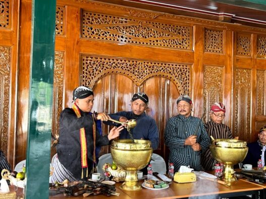Perdana Dibuka untuk Umum