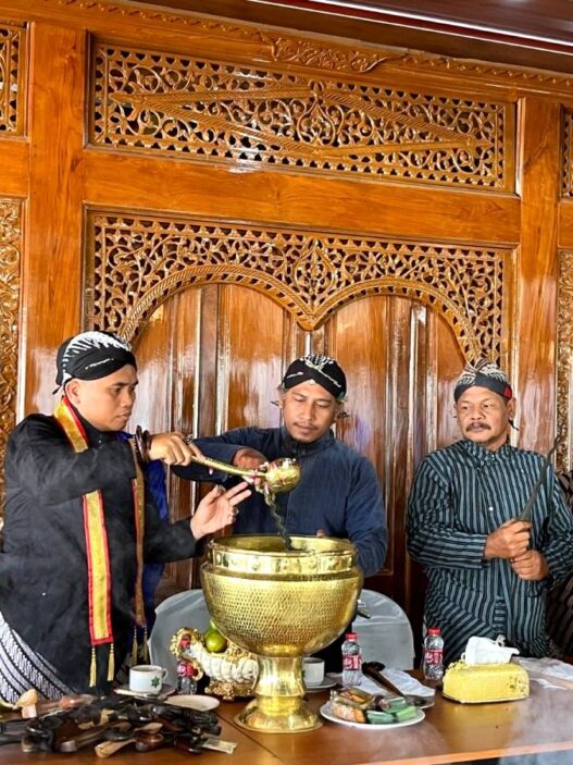 Perdana Dibuka untuk Umum