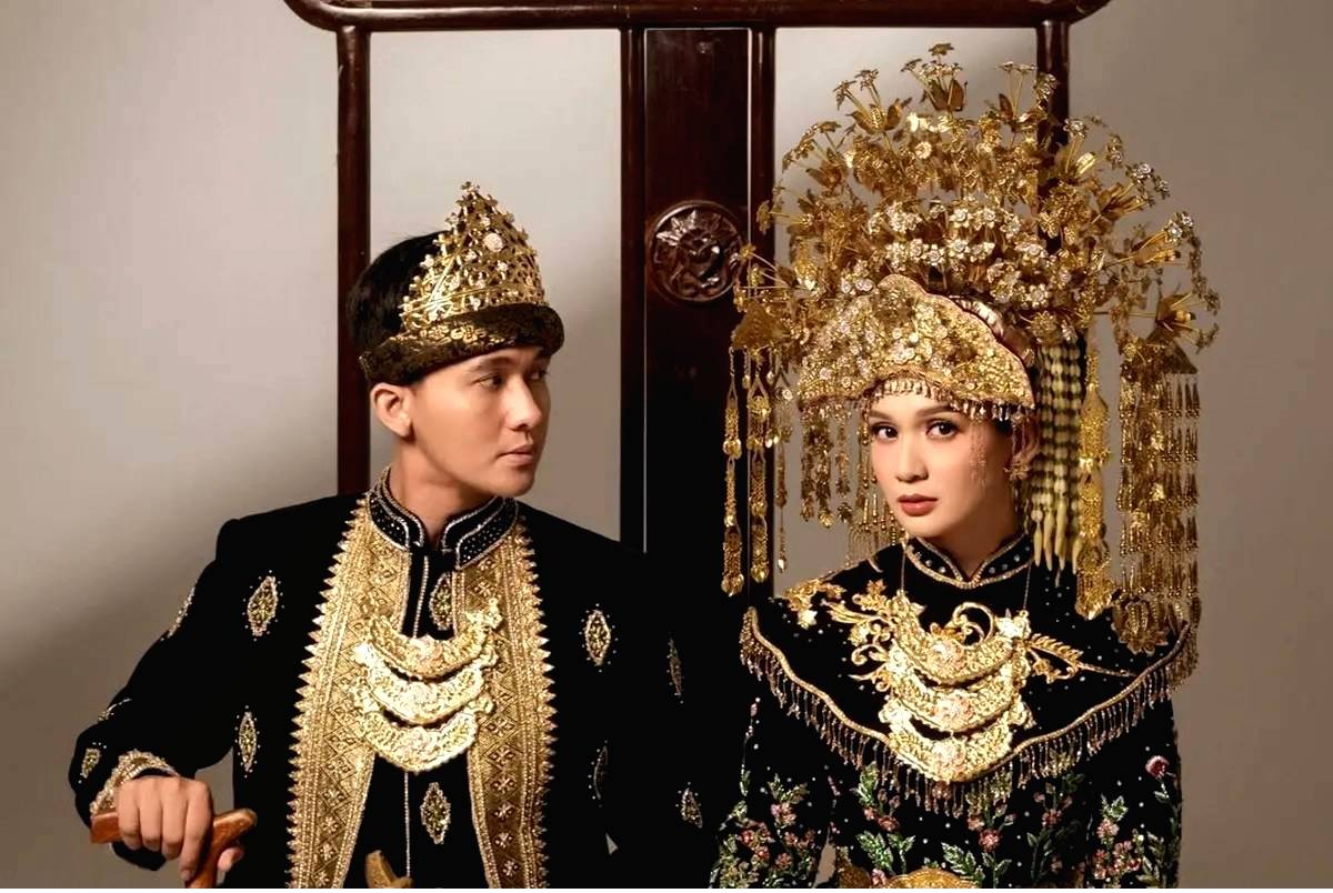 Prewed Pakai Baju Palembang