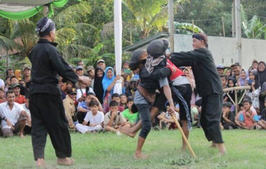 Ritual Adat Ujungan Lolos Penetapan WBTb