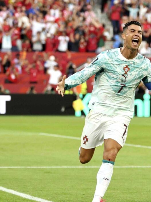 Ronaldo Akhiri Kutukan