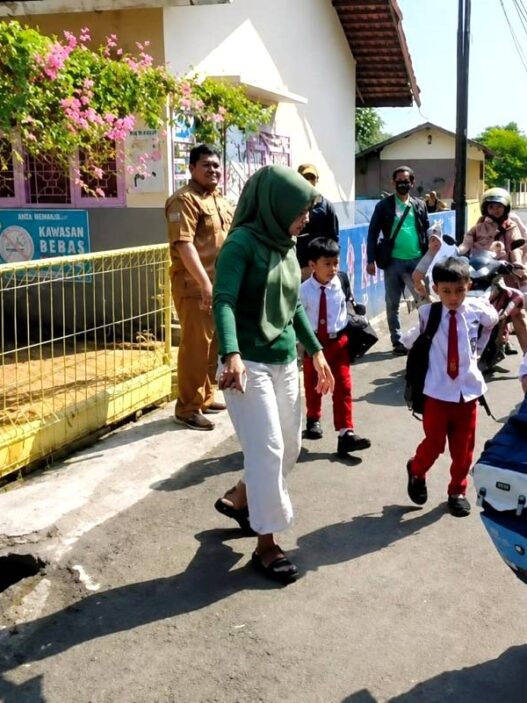 SDN 8 Kranji Hanya Sambut Tiga Murid Baru