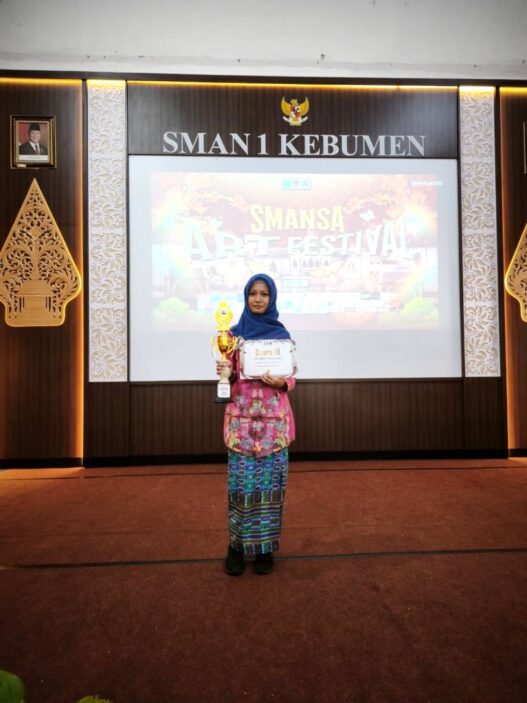 Siswa Kelas International Spemuda Kebumen Raih juara Story telling