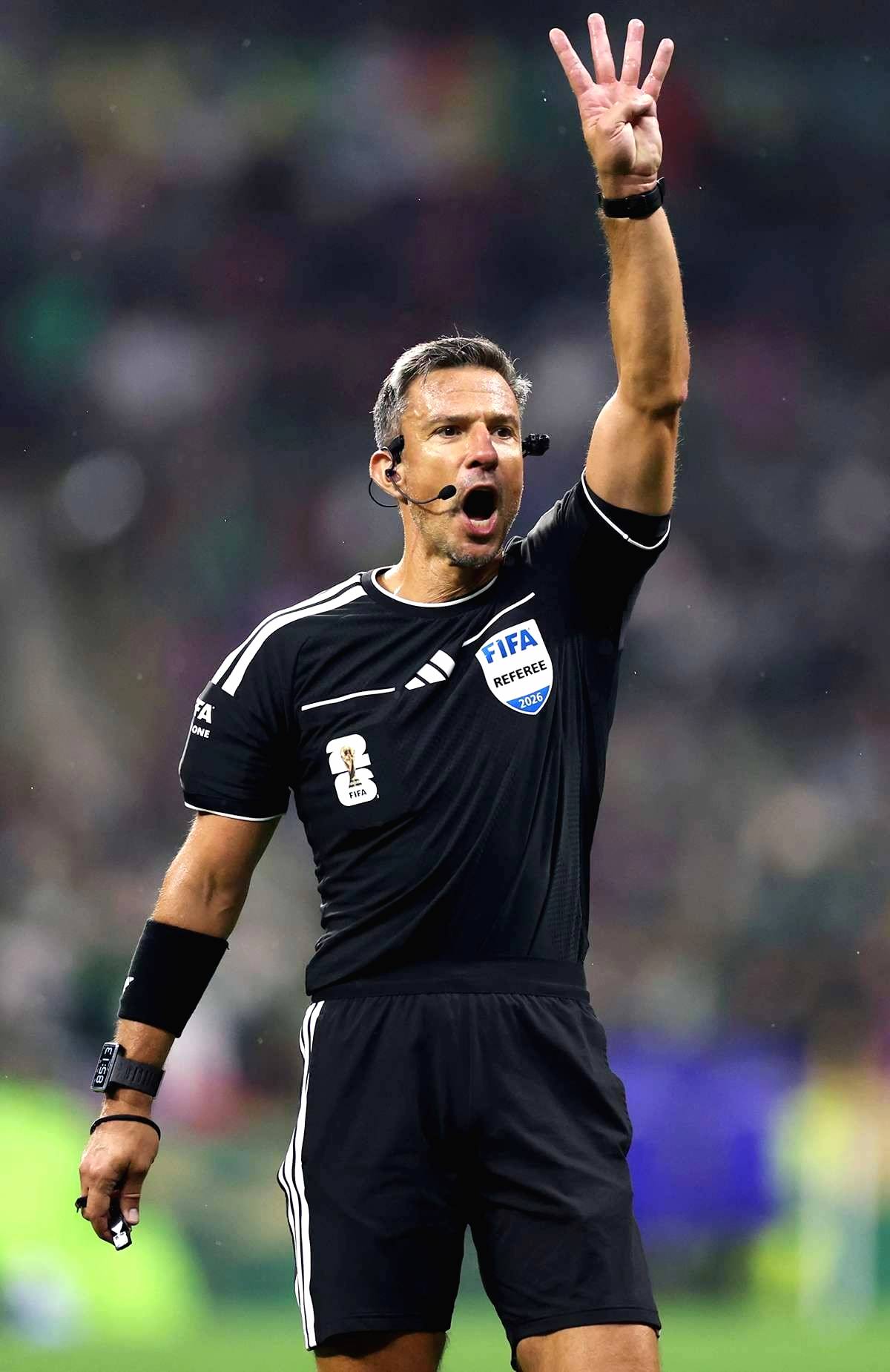 Slavko Vincic Pimpin Final Piala Dunia