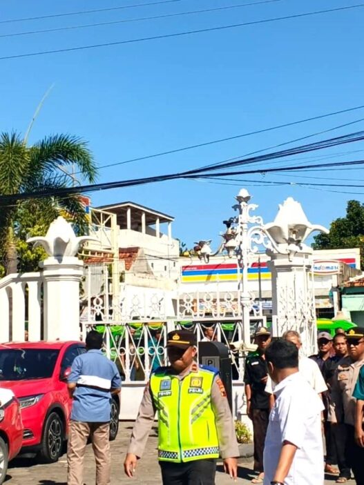 Sopir Angkot Datangi DPRD Cilacap