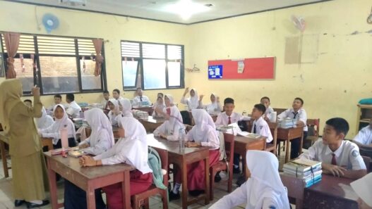 Tiga Murid SMPN 8 Batal Masuk