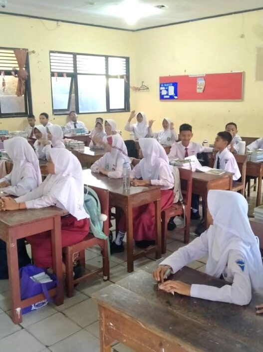 Tiga Murid SMPN 8 Batal Masuk