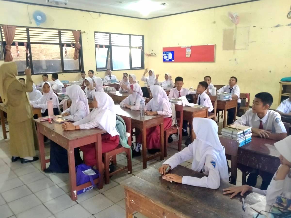 Tiga Murid SMPN 8 Batal Masuk