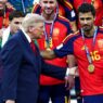 Trump Dicemooh Saat Serahkan Trofi Piala Dunia