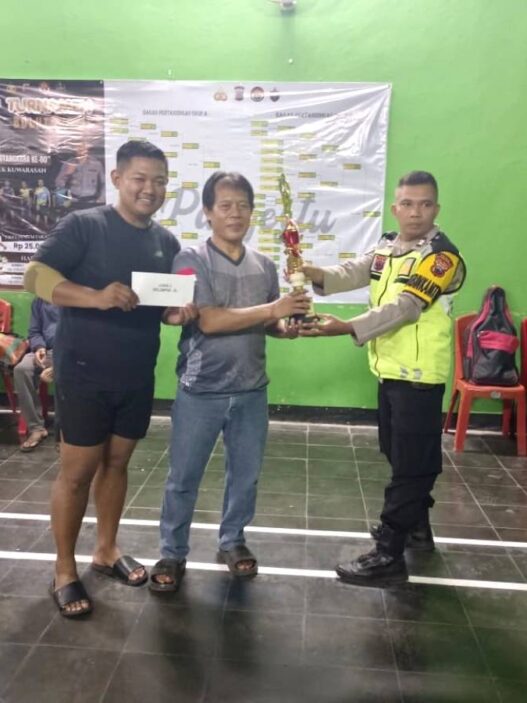 Turnamen Bulutangkis Kapolsek Cup Kuwarasan Berakhir