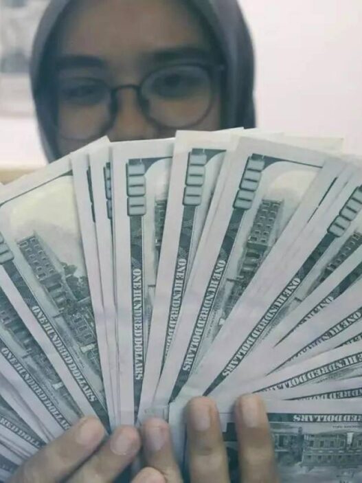 Utang Luar Negeri Naik Jadi US$ 444,4 M