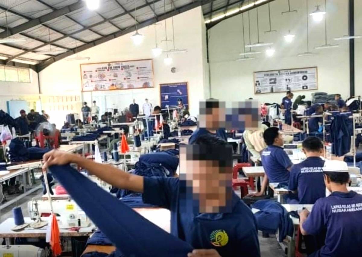Warga Binaan Lapas Nirbaya Produksi Kaos