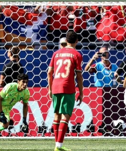 Yassine Bono Catatkan Rekor Penyelamatan