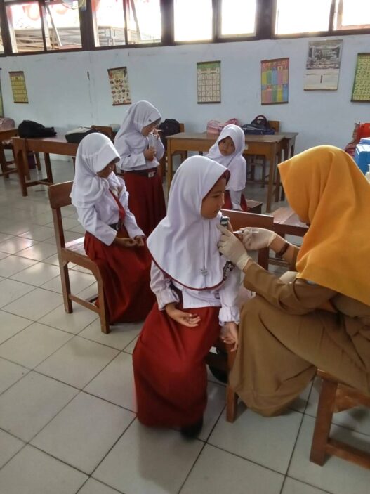 23.619 Siswa SD Dibidik Imunisasi