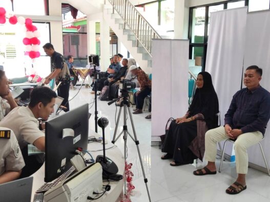 311 CJH Urus Paspor di Kemenhaj