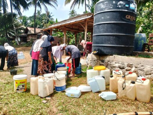 37.575 Warga Kesulitan Air Bersih
