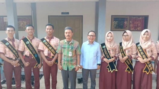 Ajak Siswa Rajin Baca Sejarah