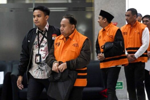 Akhmad Sodiq Resmi Tersangka