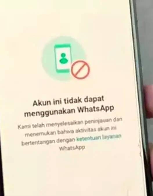 Akun WhatsApp Diblokir